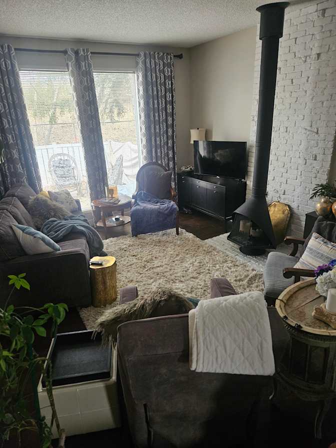 Zeva's room