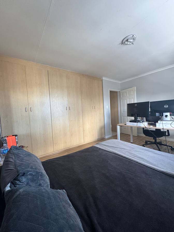 Ronard's room