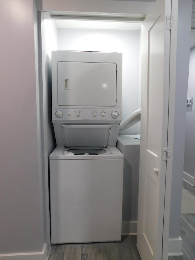 Carolina Realty Link's room