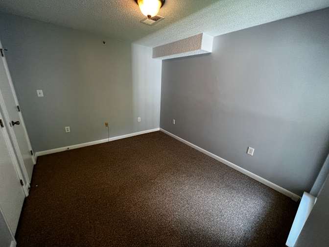 Alcove Rooms's room