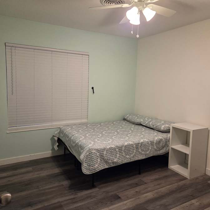 Kenia's room