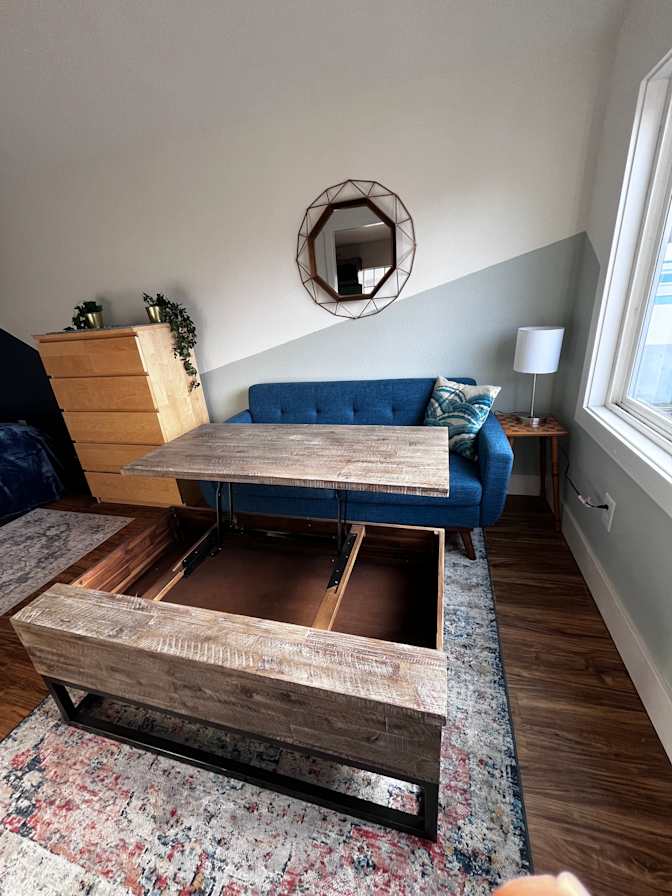 Anna's room