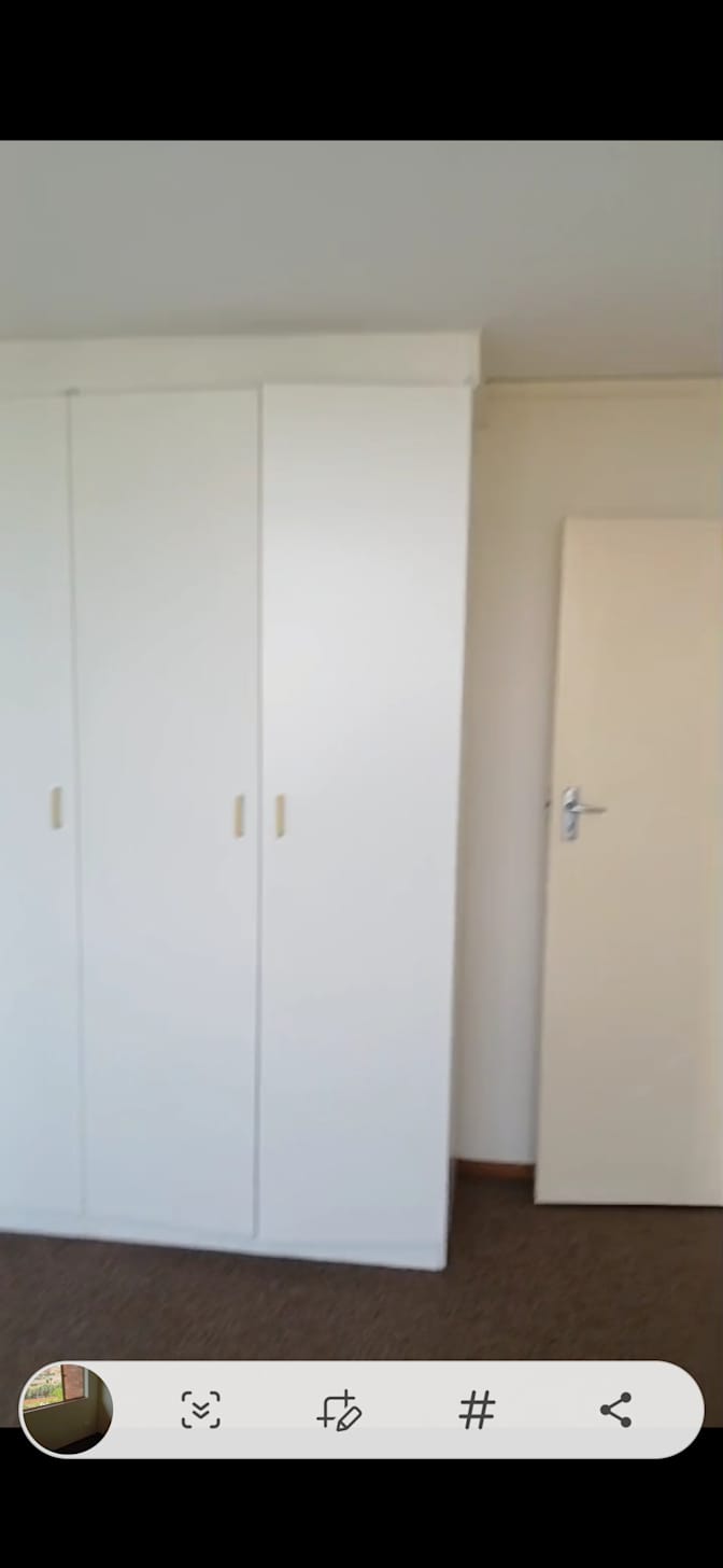 SIFUNDO KHESWA's room