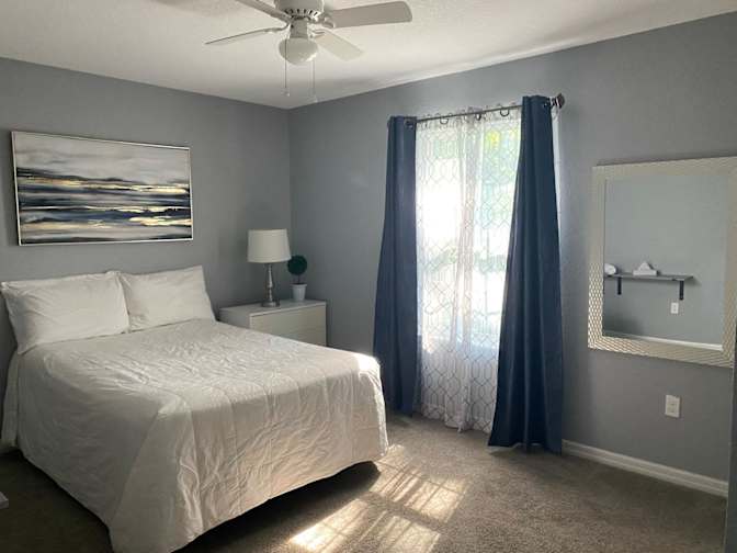 Laura Mateus's room