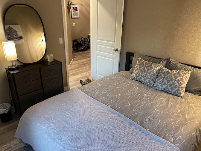 Bill's room