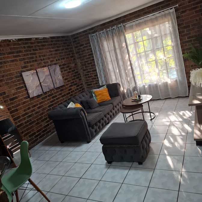 Sisipho Mbangeleli's room