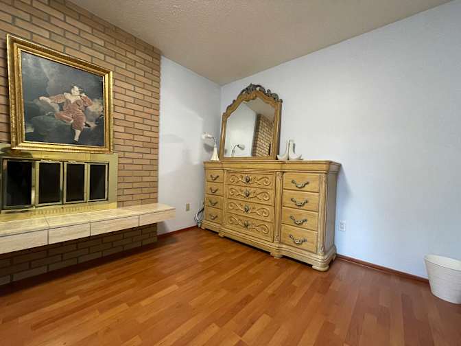 Sunny's room