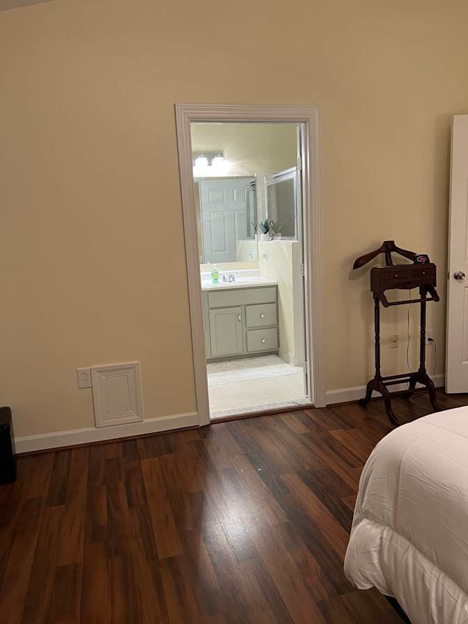 Tom's room