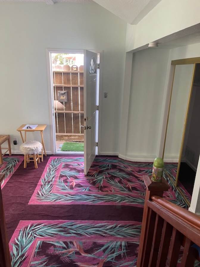 DANIEL's room