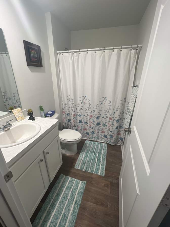 Evelyn's room