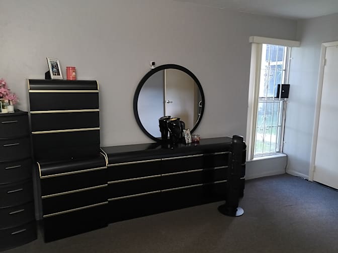 Yeney Abreu's room