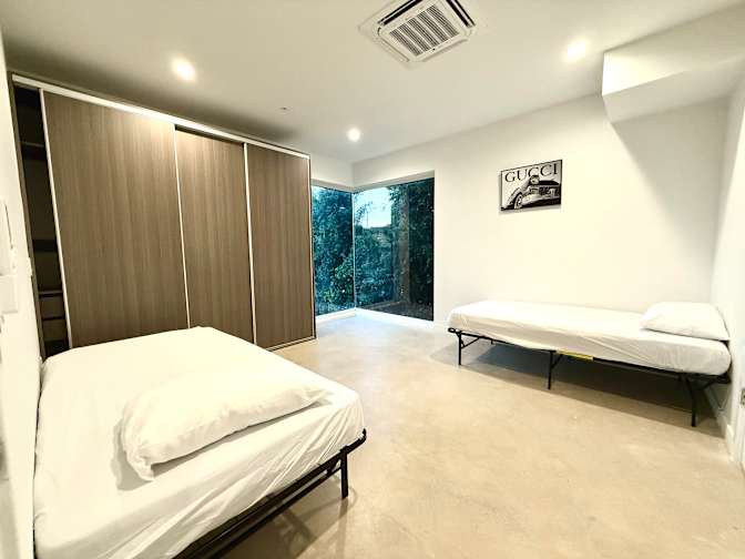 Israel's room