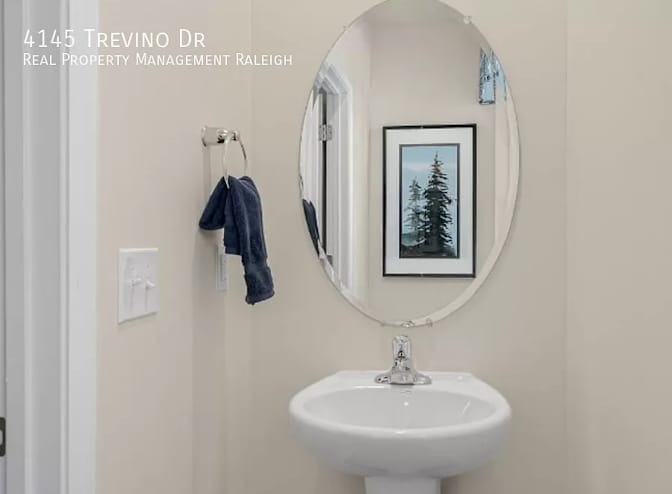 Alcove Rooms's room