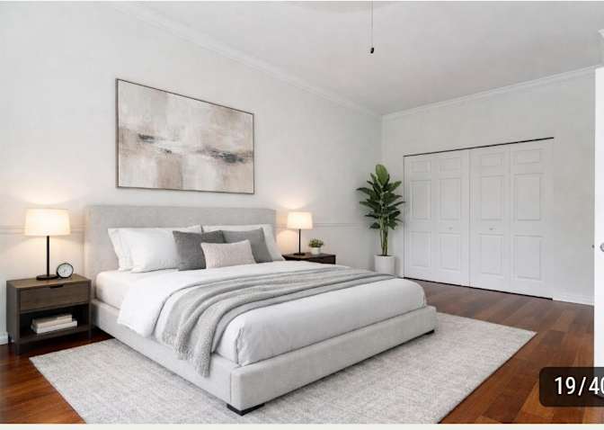 Julie Tuoi Ngo's room