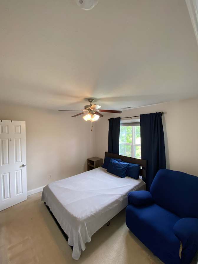 Tara's room