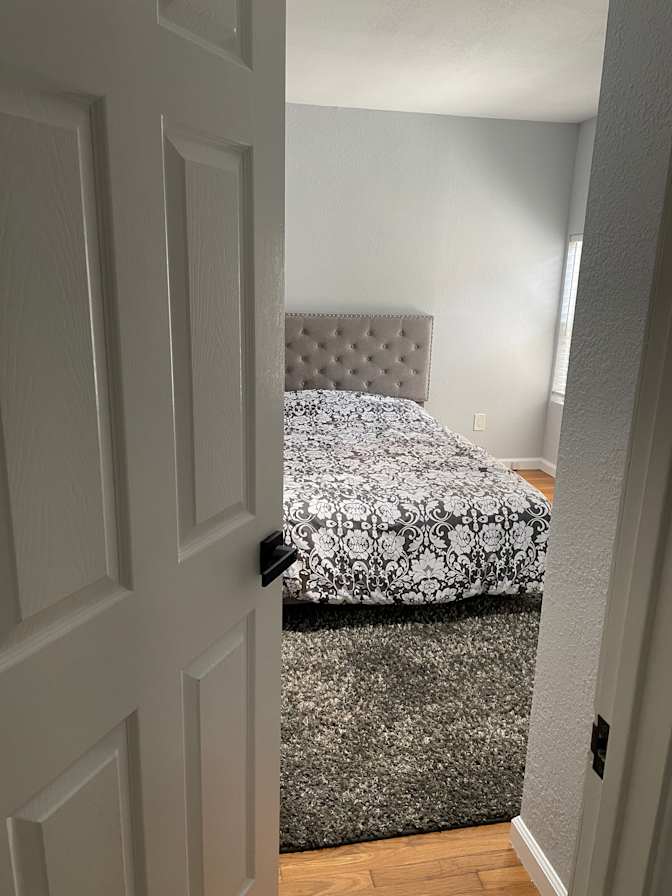 Nima's room