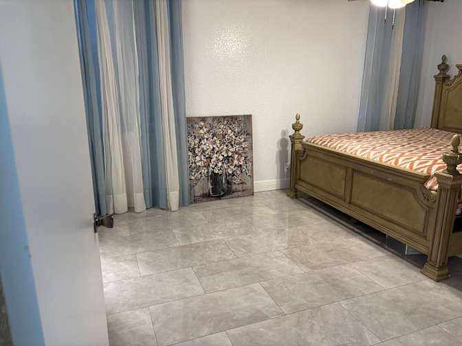 Hannah's room