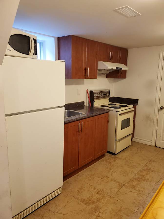 Tolobi Rental's room