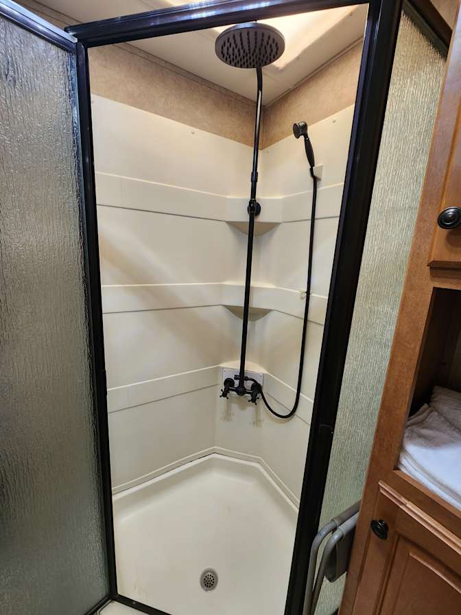 wdrinshed's room