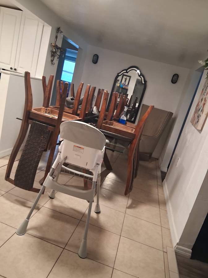 Unique's room
