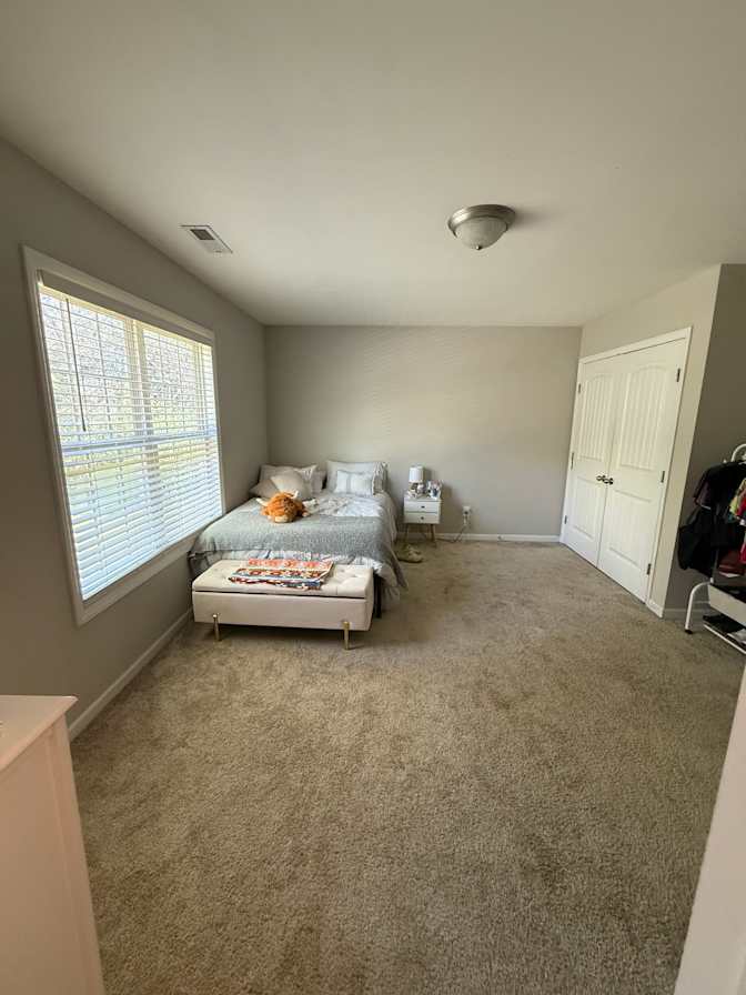 Ana's room