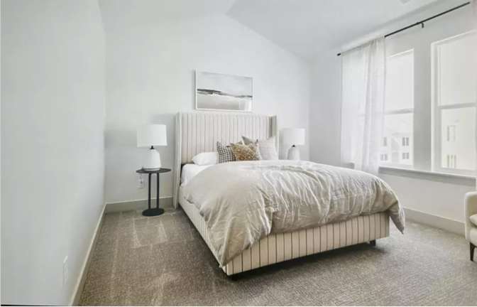 Jenny's room