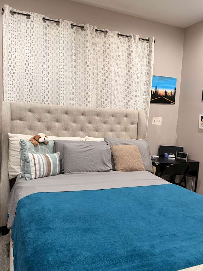 Nada Alwadi's room