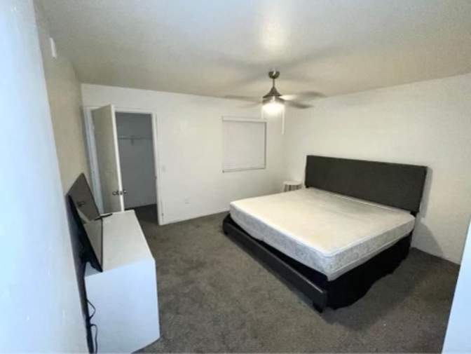 Roberto Calzada's room