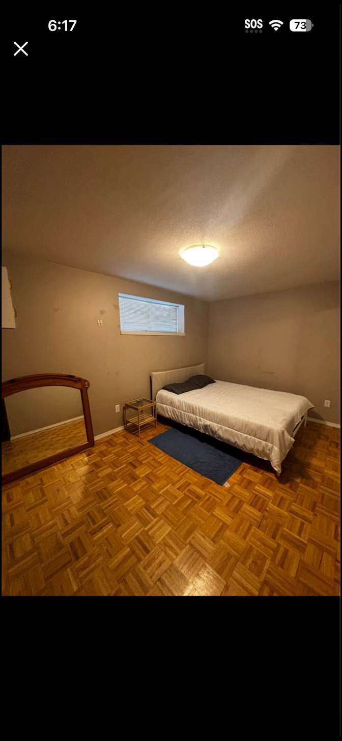 Schneider's room