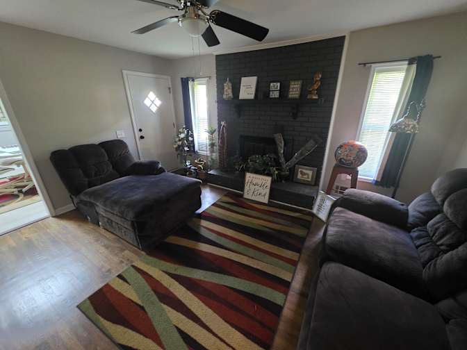 CL&C Property Management and Consulting's room