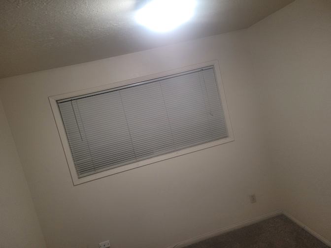 Autumn Battisti's room