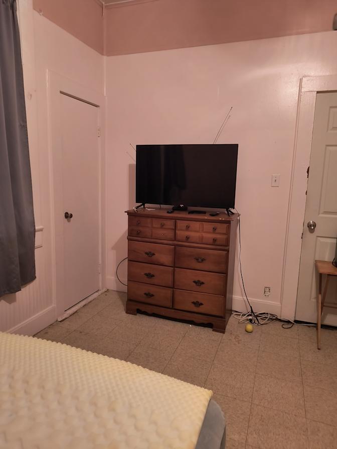 Wendy Giardina's room