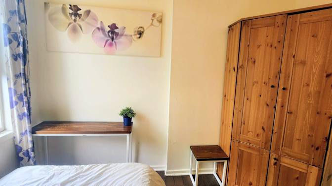 Laure's room