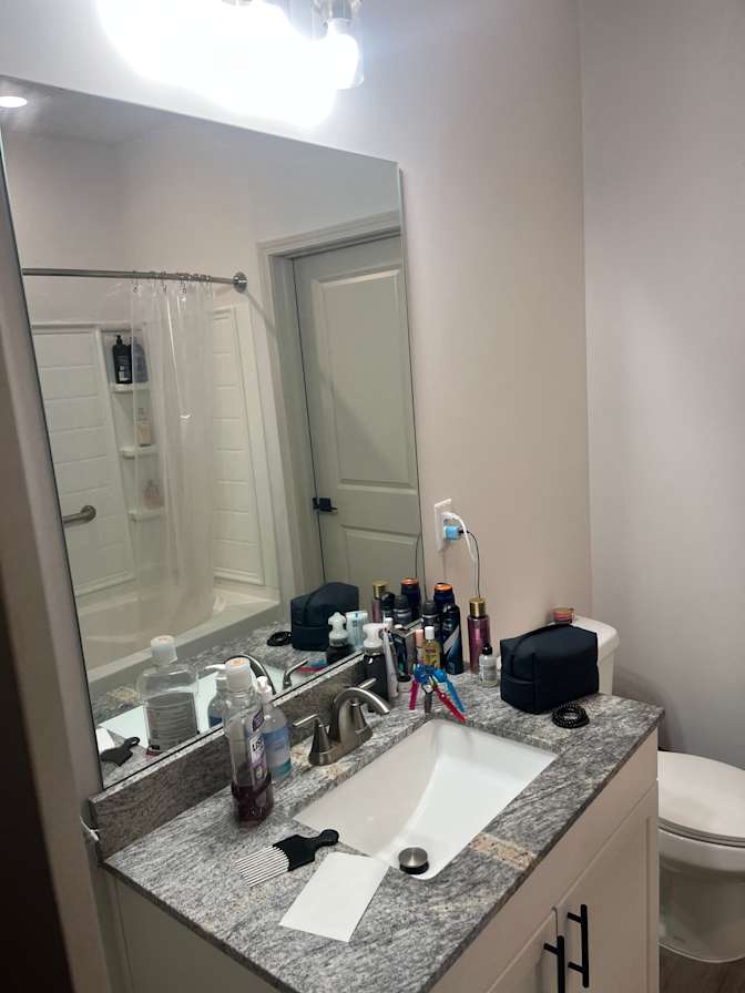 gedeon's room