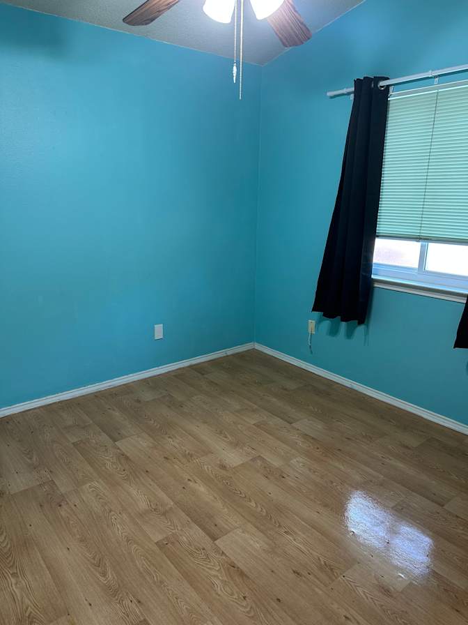 Faygan's room