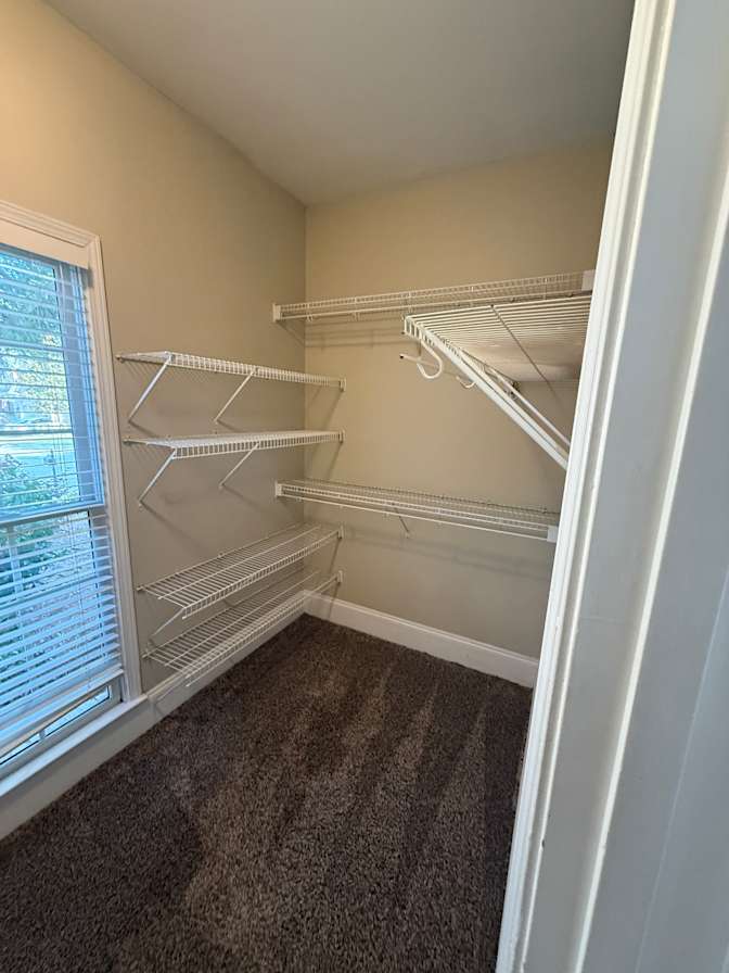 Amoya's room