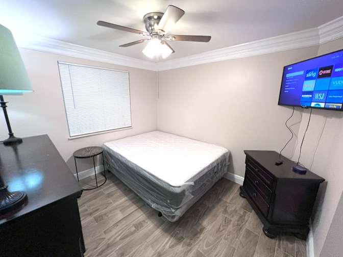 Jason Bryan, Realtor's room
