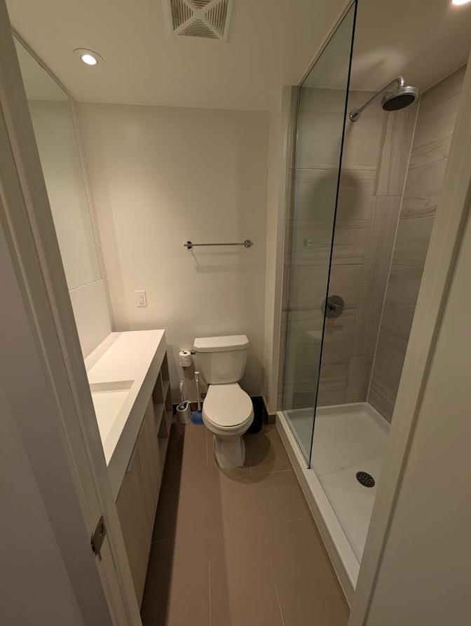Vivian Lewis's room