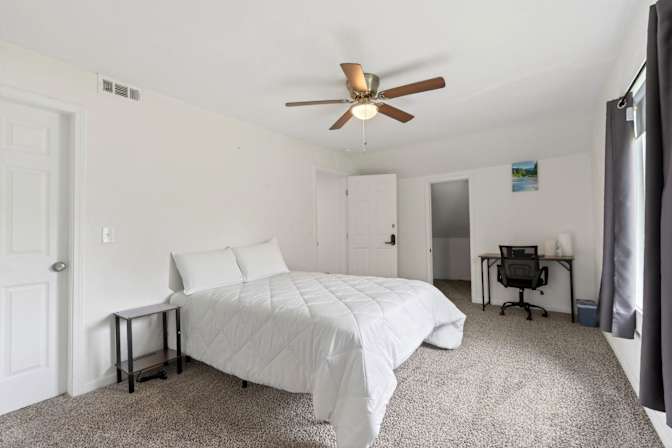 PadSplit's room