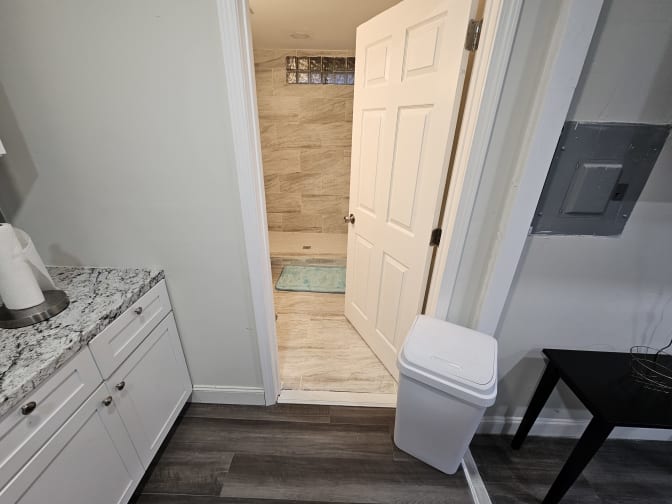 CL&C Property Management and Consulting's room