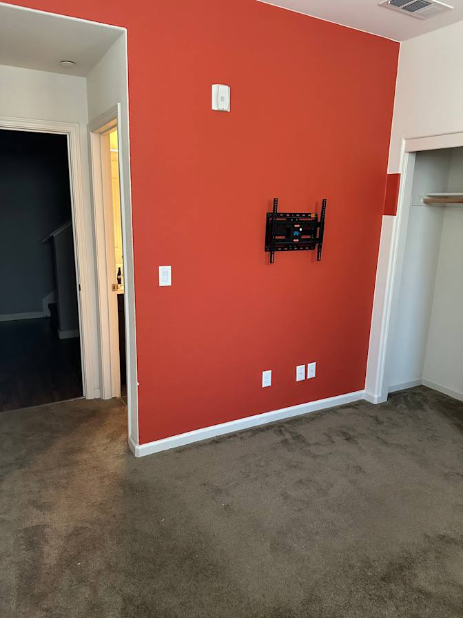 jay's room