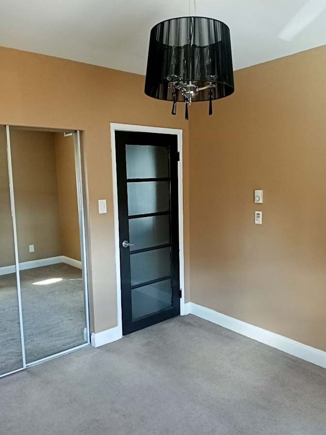 Vladimir P.'s room