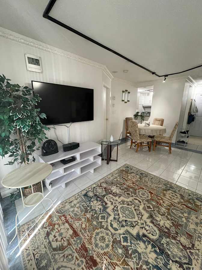 Van House's room