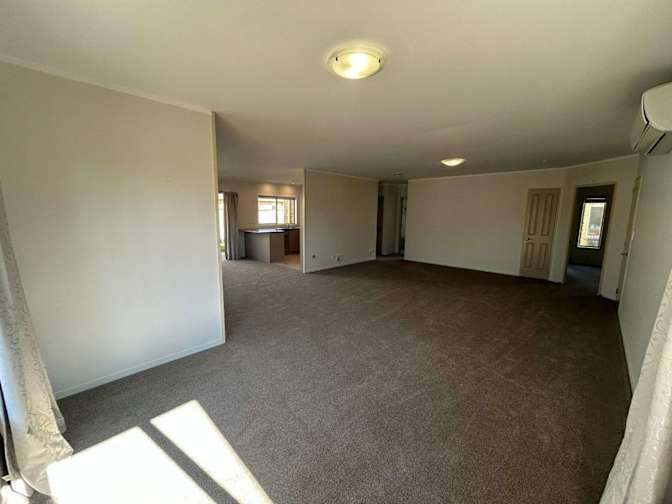 Tu's room