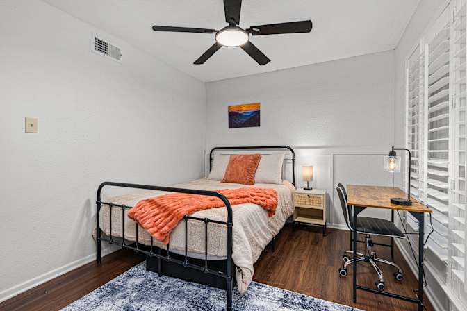 Bicoastal Holdings's room