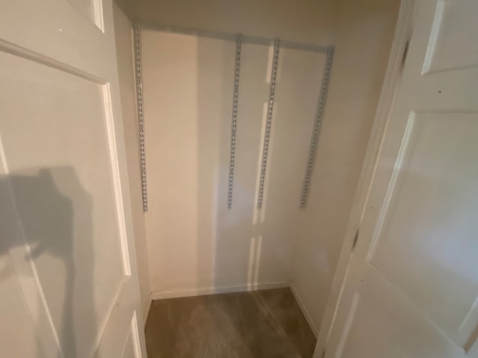 Alcove Rooms's room