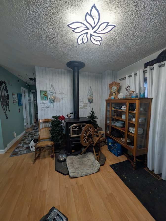 LORELEI STORM's room