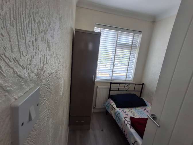 VJ's room