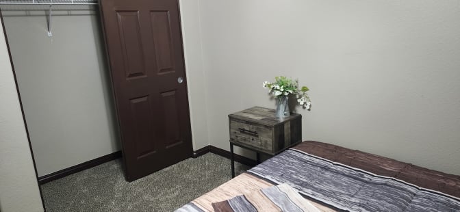 Mike & Reese ( in profile pic)'s room