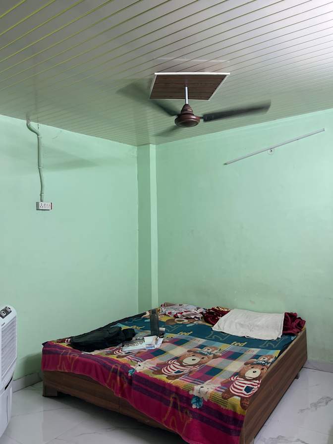 Aayu saini's room